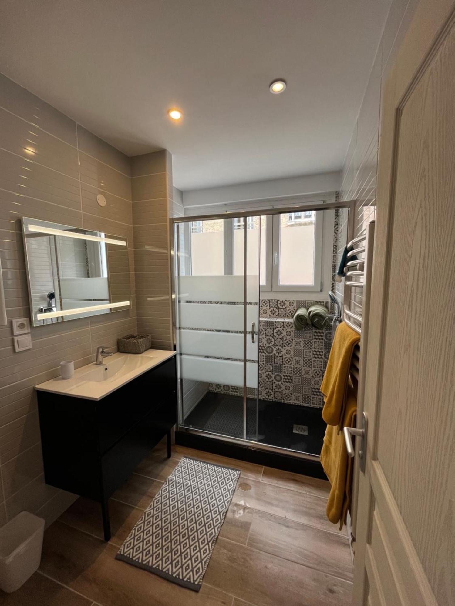 Grande Chambre Dans Loft A Deux Pas De La Plage Dunkirk Exterior foto