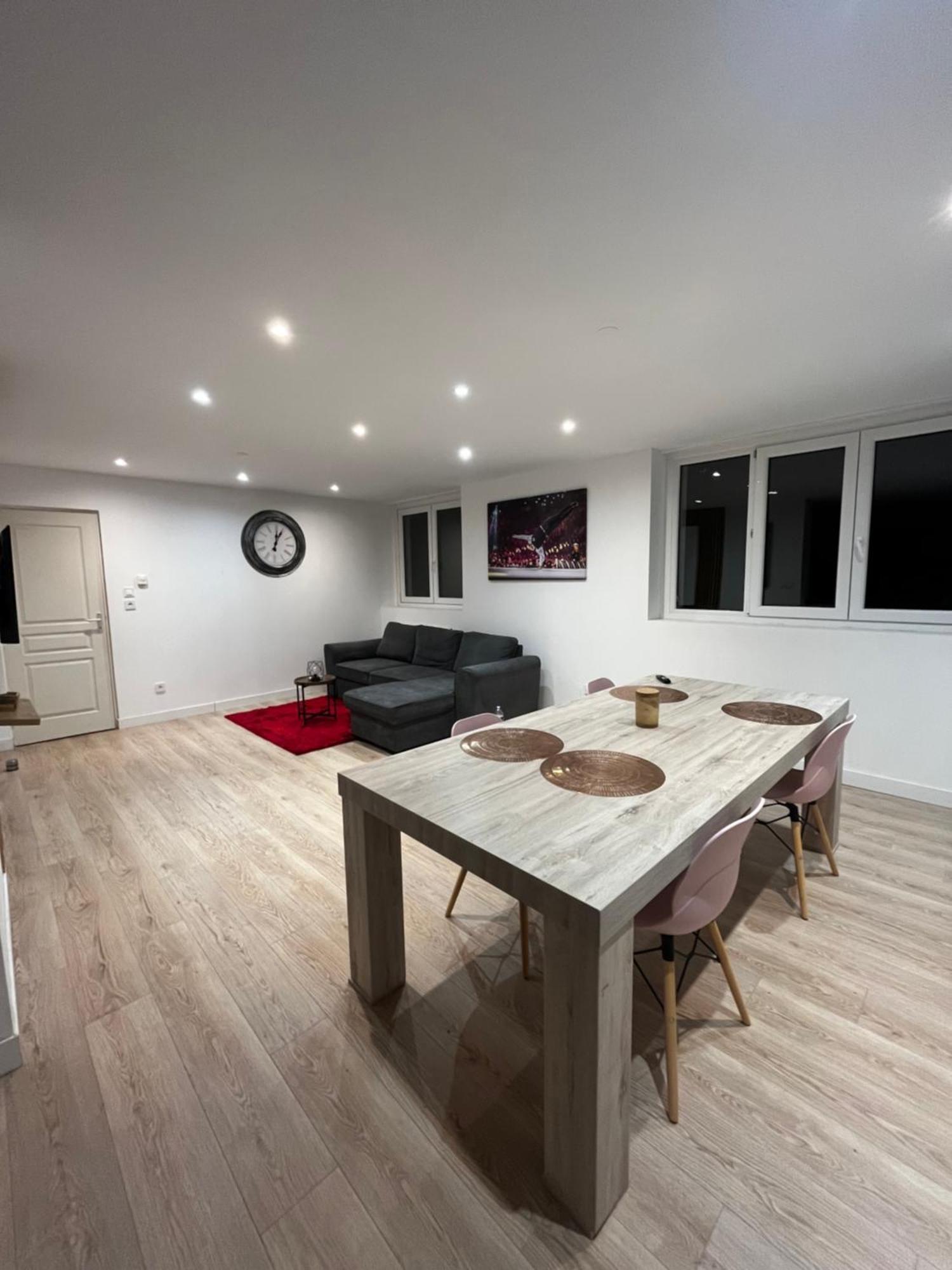 Grande Chambre Dans Loft A Deux Pas De La Plage Dunkirk Exterior foto
